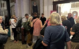 Großer Andrang beim Kuchenverkauf